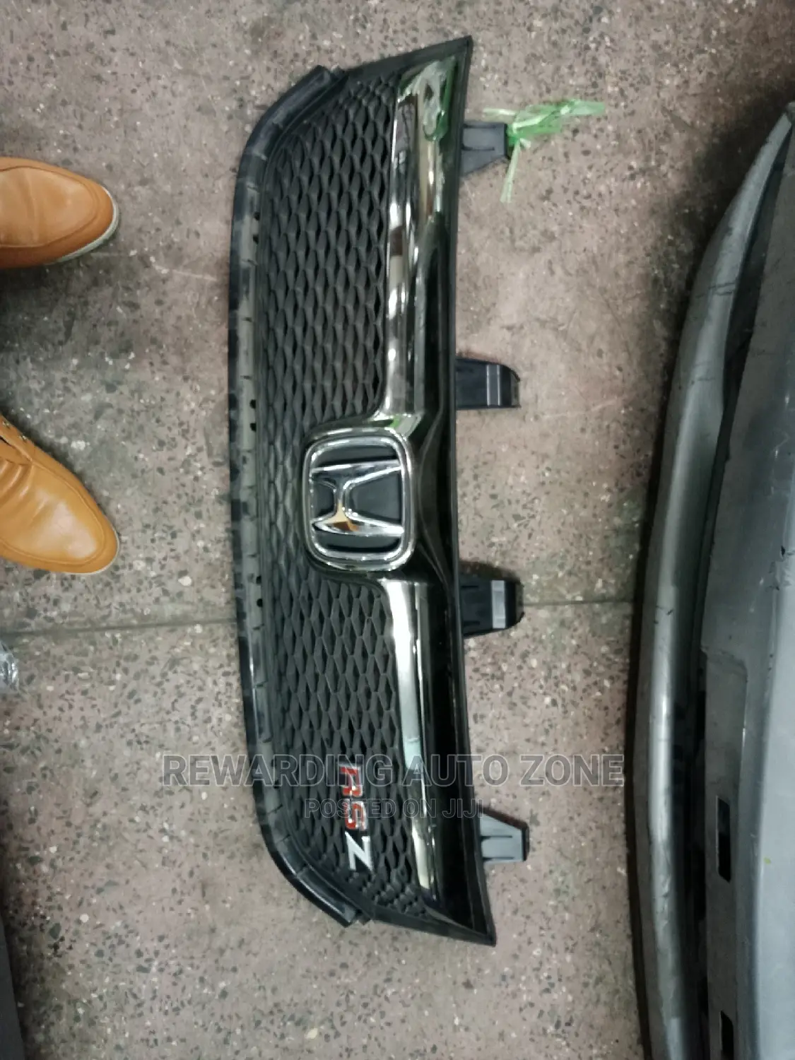 Honda Stream Grille.Rs