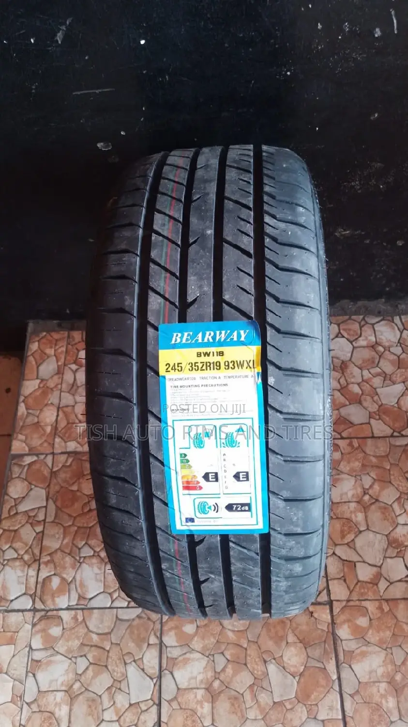 245/35zr19 Bearway