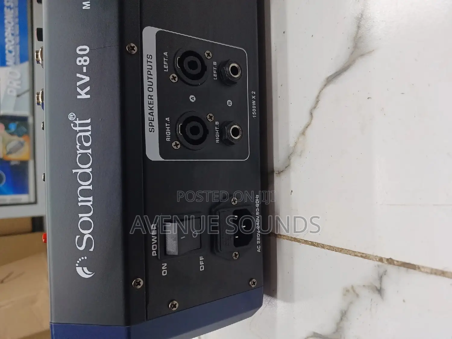 Soundcraft Powered Mixer