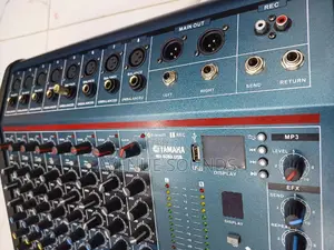 Yamaha 8 Channels Powered Mixer