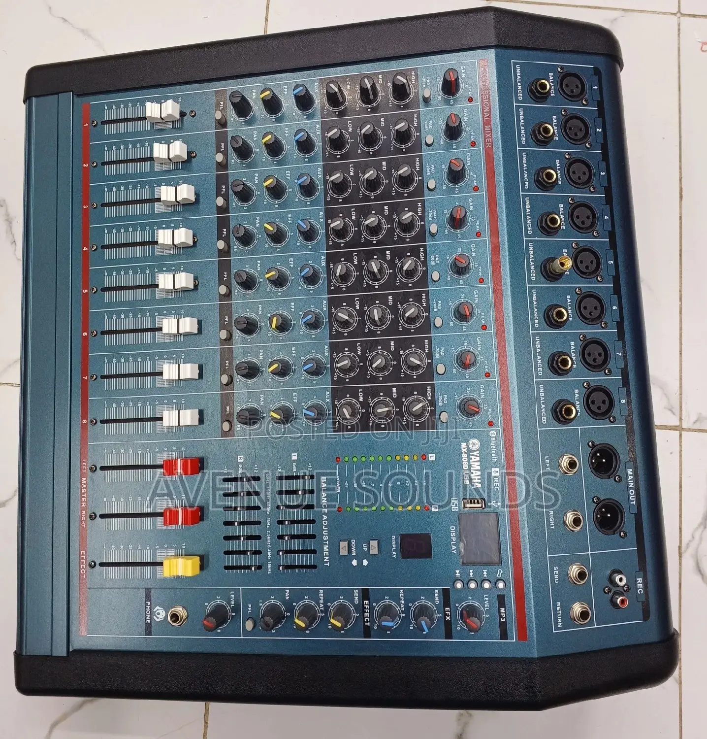 Yamaha 8 Channels Powered Mixer