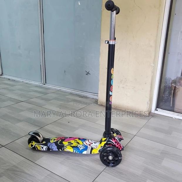 Scooter for Kids With Graphiti - thumbnail 2