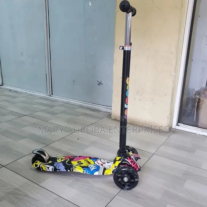Scooter for Kids With Graphiti