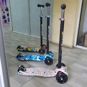 Scooter for Kids With Graphiti