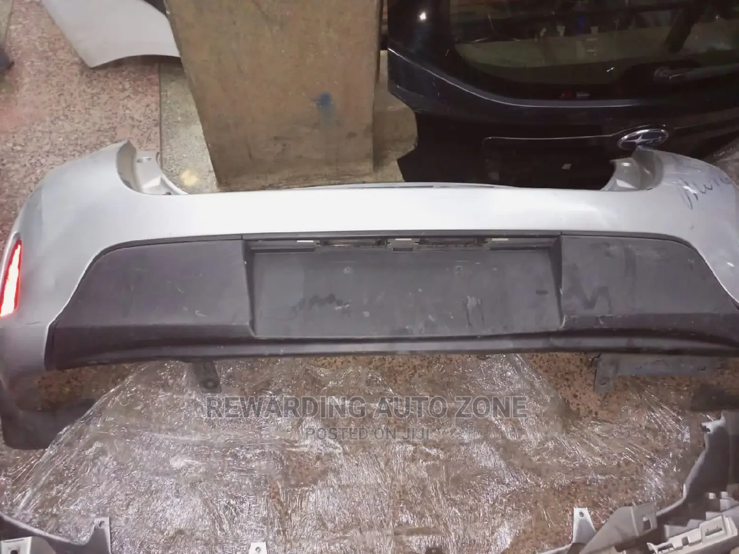 Auris 2014 Rear Bumper.
