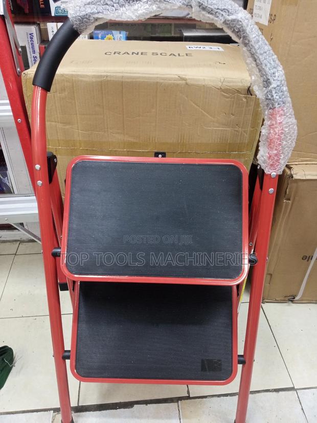 2 Steps Ladder - main view