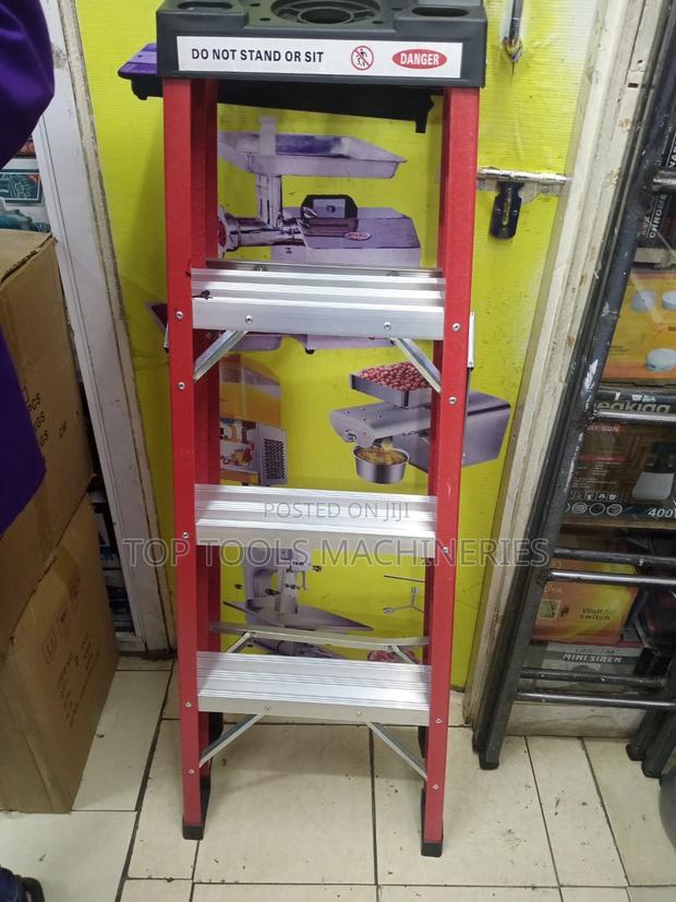 3 Steps Ladder - thumbnail 2