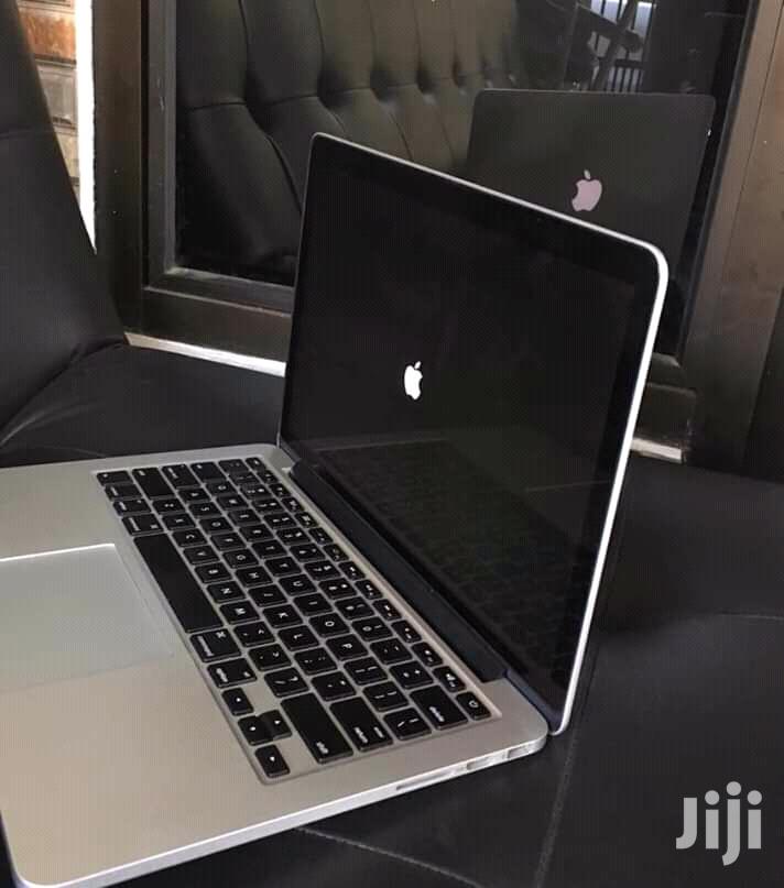Laptop Apple MacBook Pro 4GB Intel Core i5 HDD 500GB