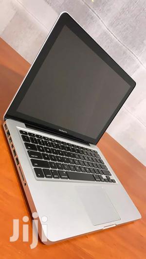 Laptop Apple MacBook Pro 4GB Intel Core i5 HDD 500GB