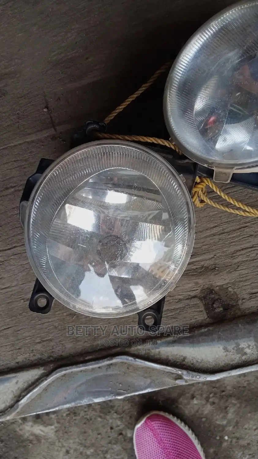 Hilux Vigo Old Model Foglights