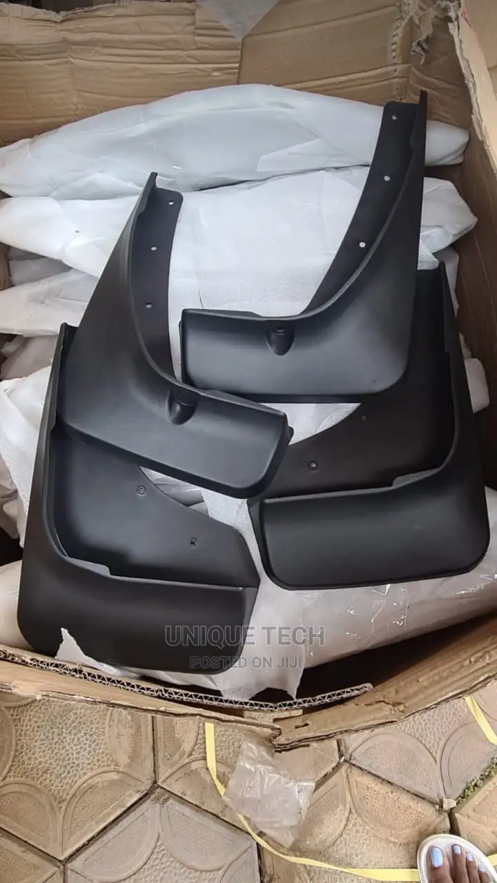 Universal Mudflaps 4 Pieces Set