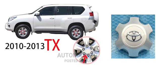 TJR150, Toyota Prado Wheel Centre Hub Cap - main view