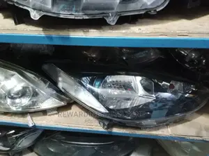 Mazada Demio 2012 Blues Headlight.
