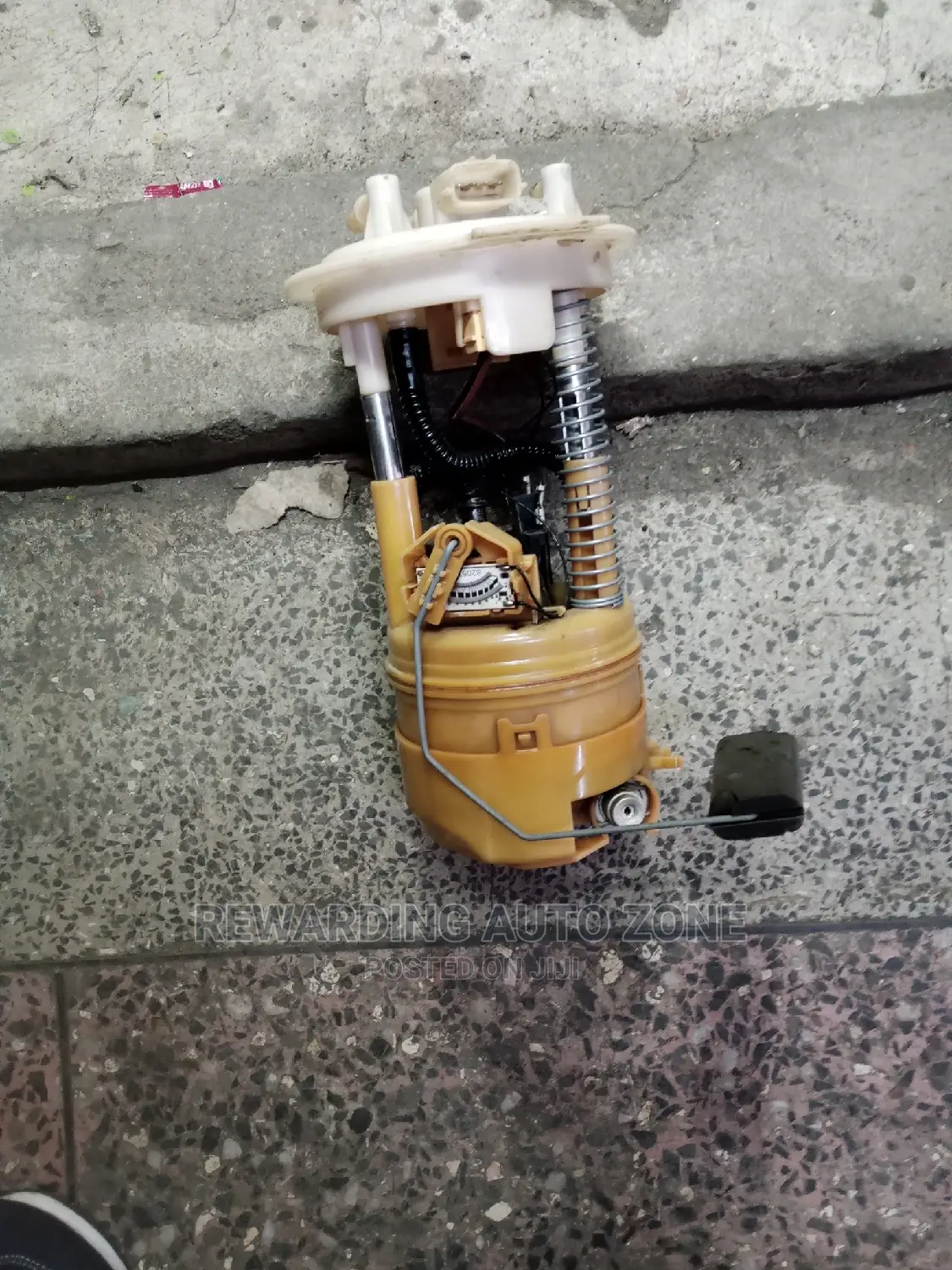 Nissan Note 2015 Pure Drive Fuel Pump.