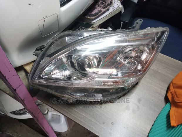 Mark X Zio Headlights Xenon.