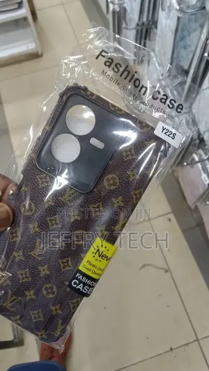Vivo Y22s Back Cover Case