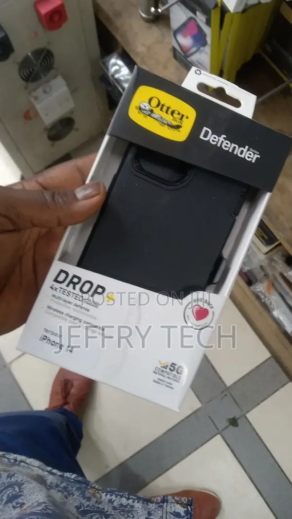 Otterbox Defender Series Pro Case for Apple iPhone 14