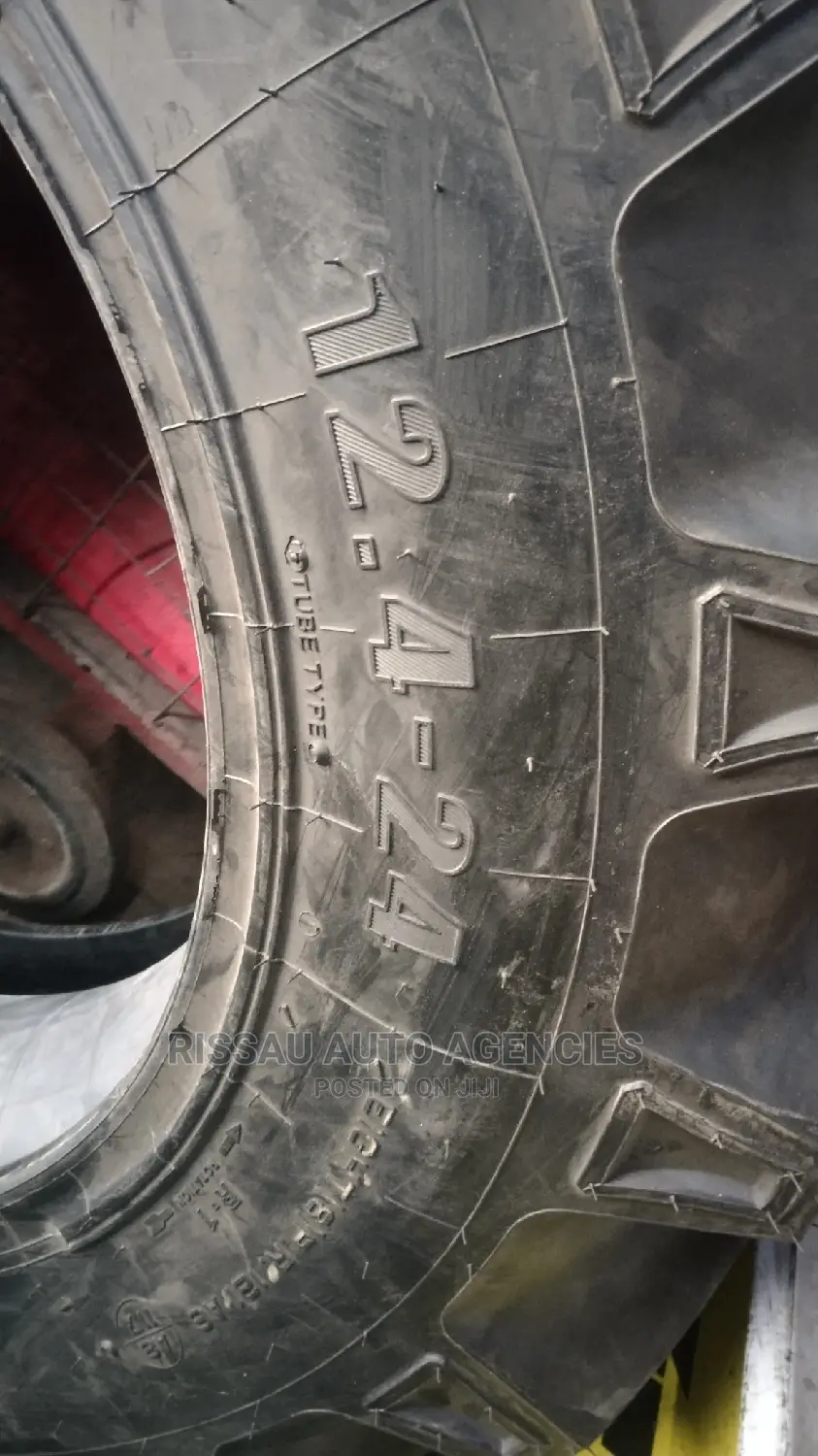 12.4-24 JK Tyres 8pr Made in India,Nylon Tyres for Tractors.
