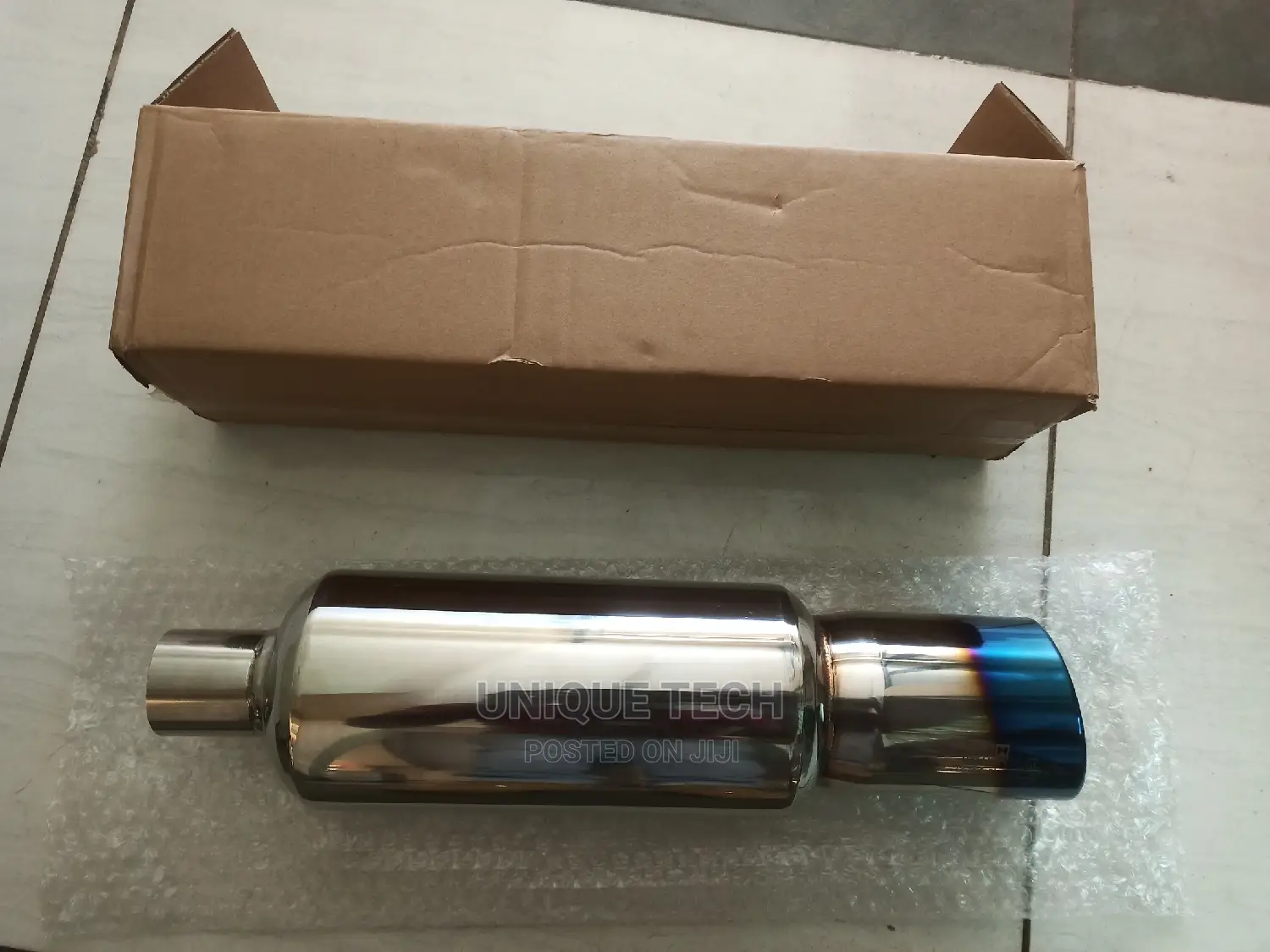 Hks Exhaust - Deep Bass Sound - 3.5 Inch
