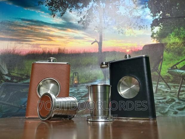 Whiskey Flask - main view