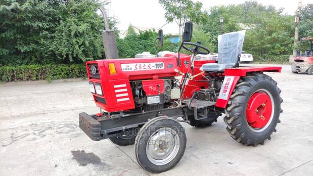 Farm Tractor - main view