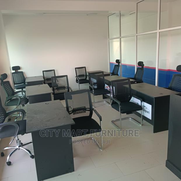 Office Desk Chairs [Happy Client ] - main view