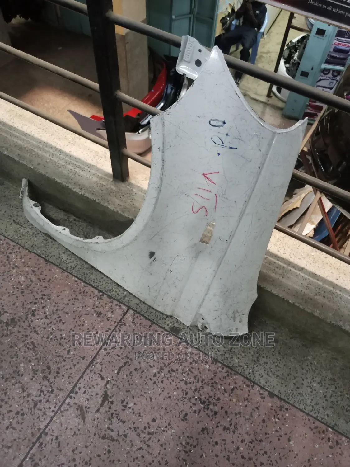 Vitz Old Wing(Fender).