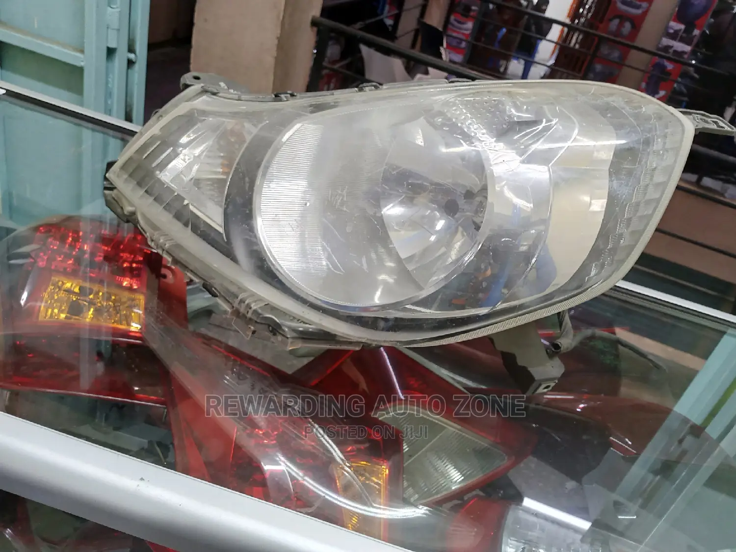 Nissan Ad Y12 Headlight.