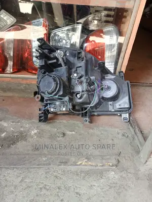 Nissan Xtrail NT31 Zenon Headlights