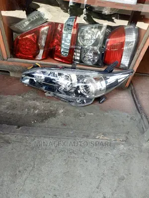 Toyota Wish New Model Zenon Headlights