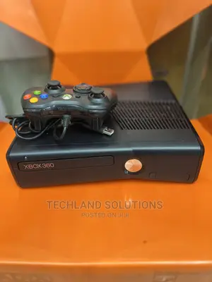 Chipped Xbox 360 .