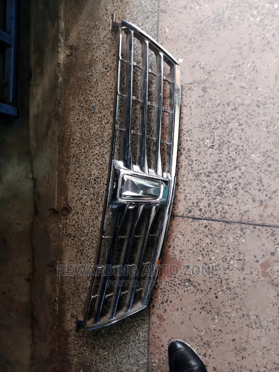 Premio 265 Grille
