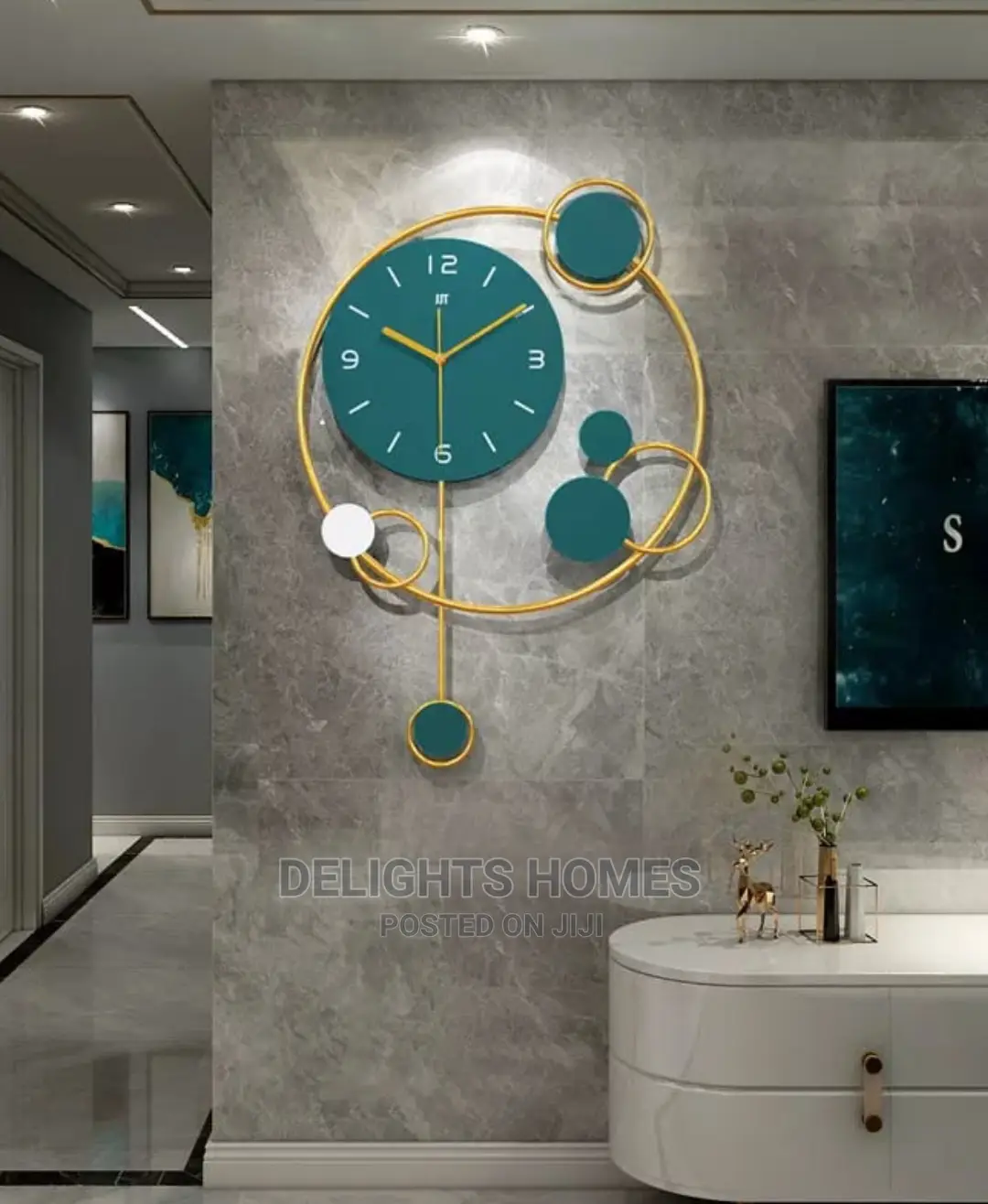 Vintage Quartz Wall Clock