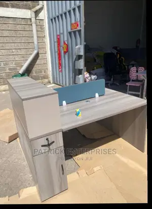 Executive Imported Morden Two Way Workstation