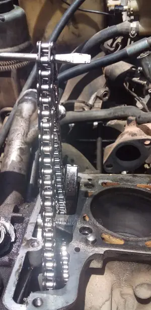 Engine and Suspension Car Mechanic