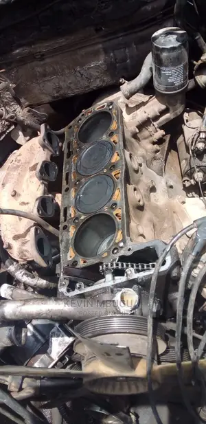 Engine and Suspension Car Mechanic