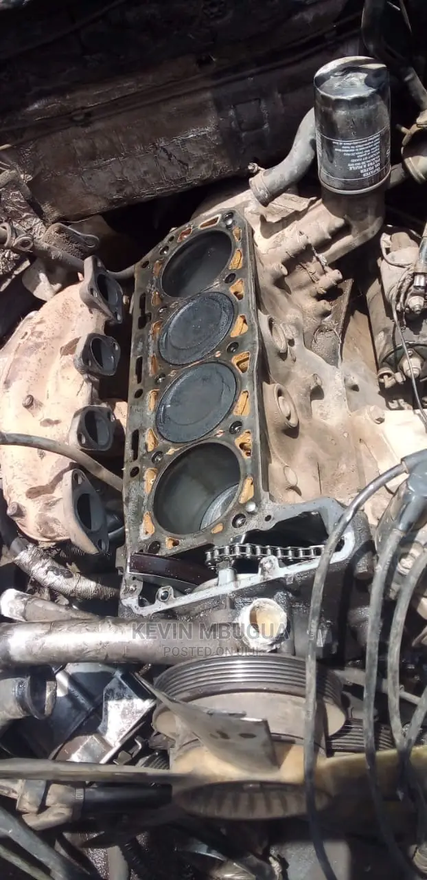 Engine and Suspension Car Mechanic
