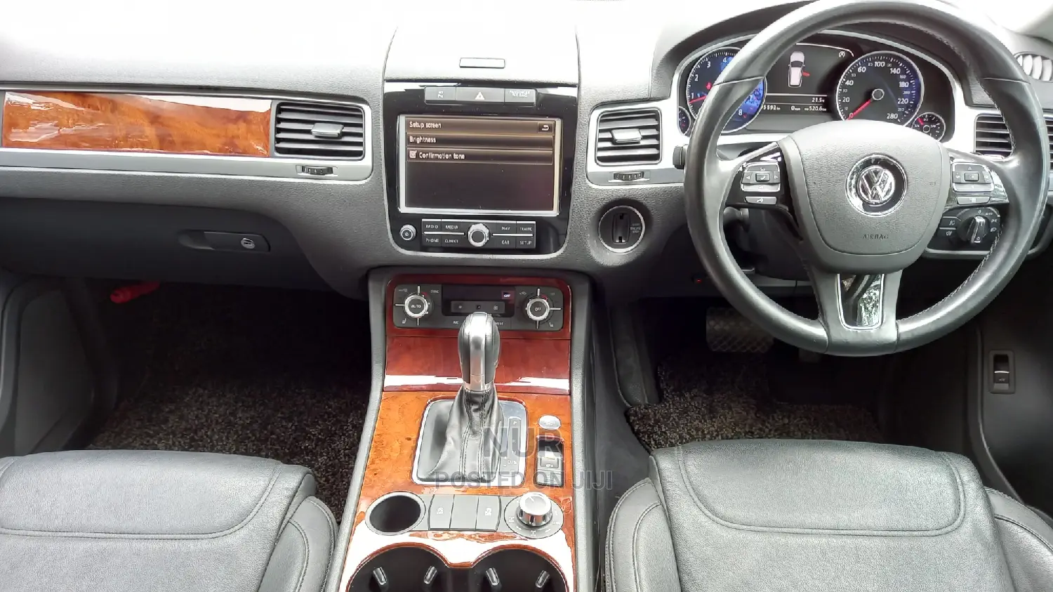 Volkswagen Touareg 2014 White