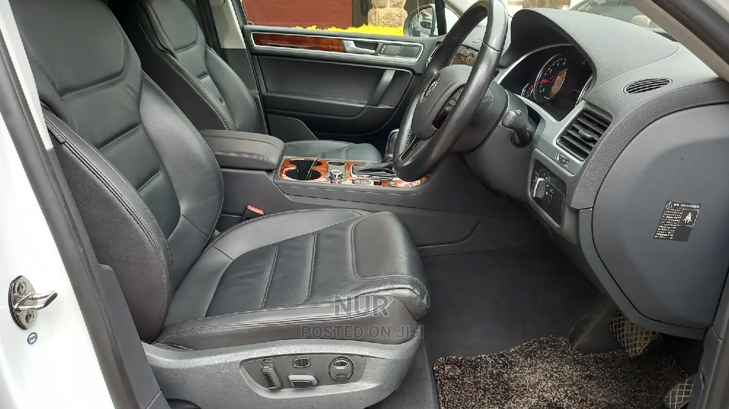 Volkswagen Touareg 2014 White