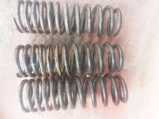 Toyota V8 Heavy Duty Springs - thumbnail 2