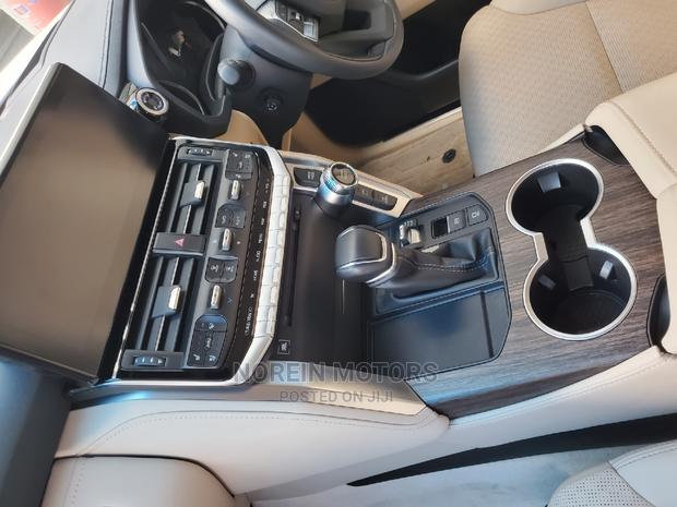 Toyota Land Cruiser 2023 Pearl - thumbnail 8
