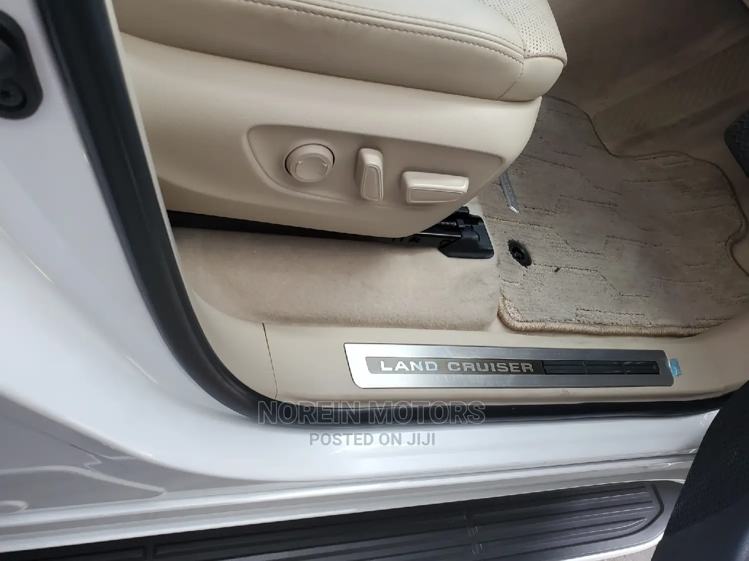 Toyota Land Cruiser 2023 Pearl