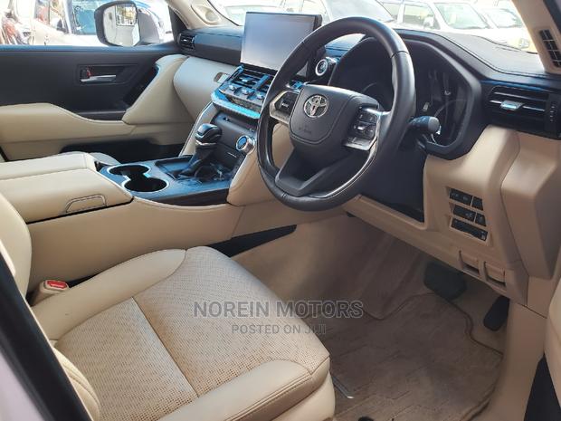 Toyota Land Cruiser 2023 Pearl - thumbnail 10