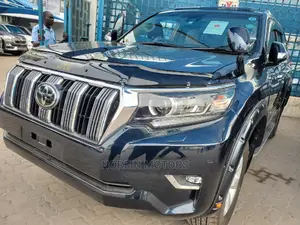 Toyota Land Cruiser Prado 2018 Green