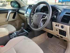 Toyota Land Cruiser Prado 2018 Green