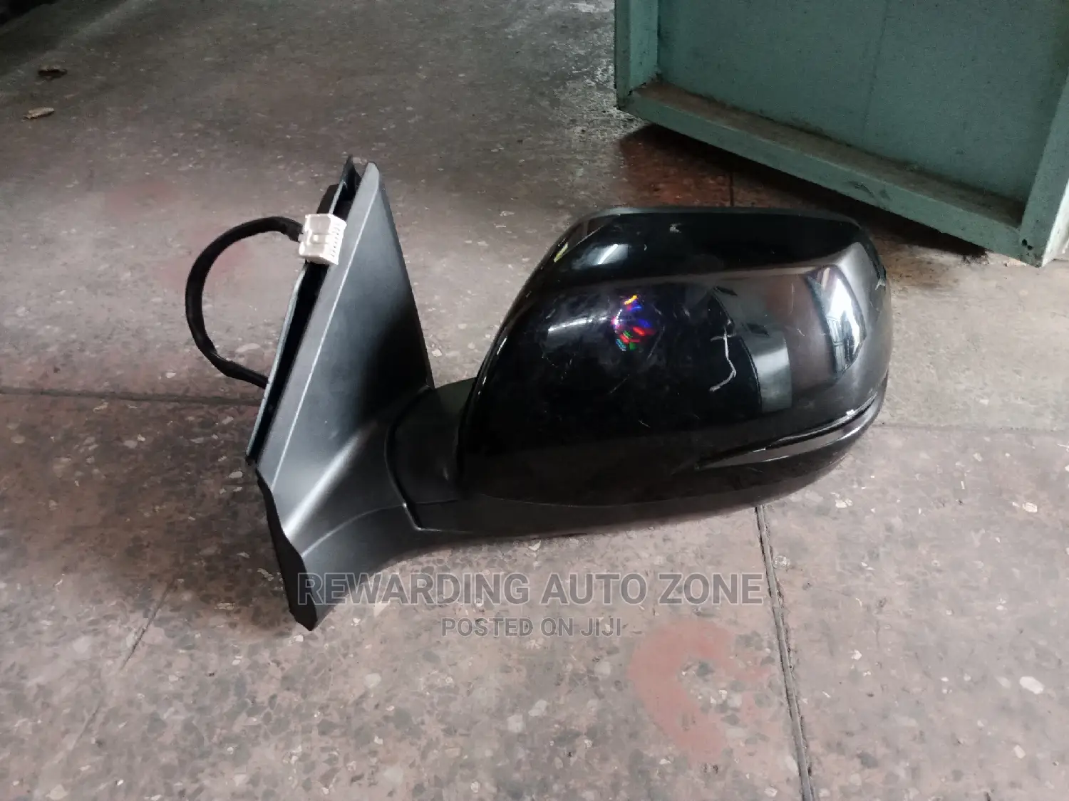 Honda CR-V RM1 Side Mirror Rhs.