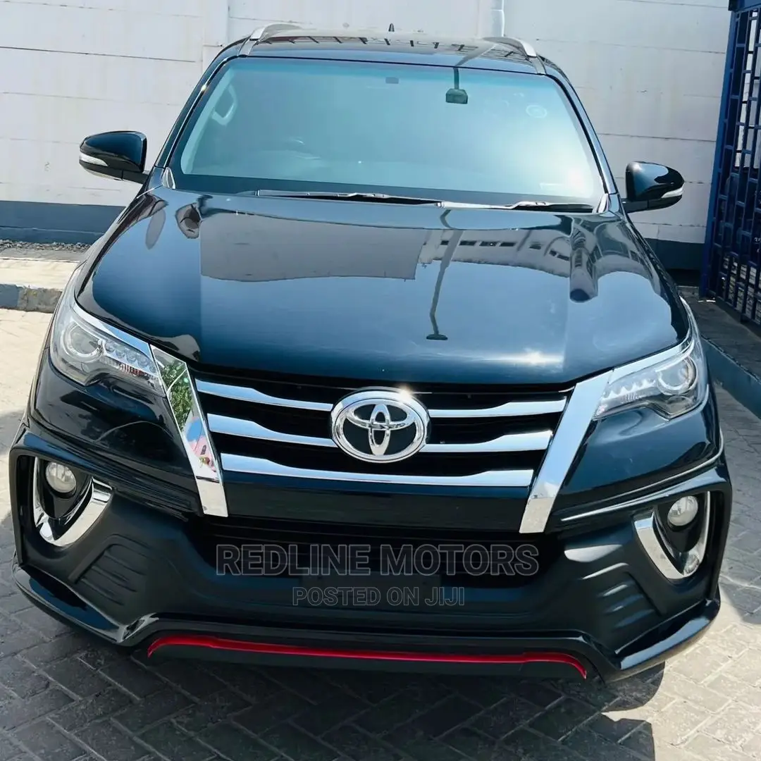 Toyota Fortuner 2016 Black