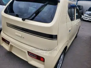 Suzuki Alto 2016 Yellow