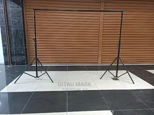 Backdrop Stands ( 2 Heavy-Duty Stands and Crossbar)