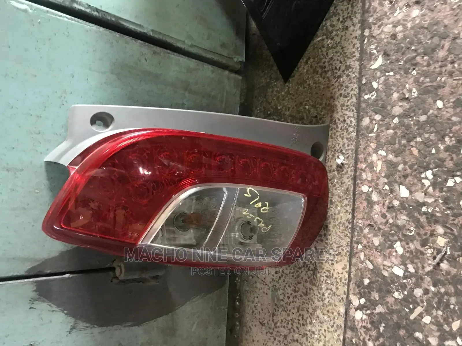 Toyota Passo 2015 Backlight